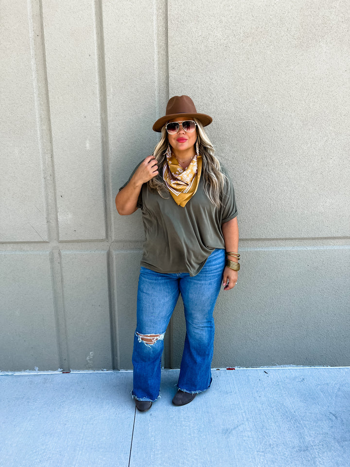 BLAKELEY Ivy Tee- Olive