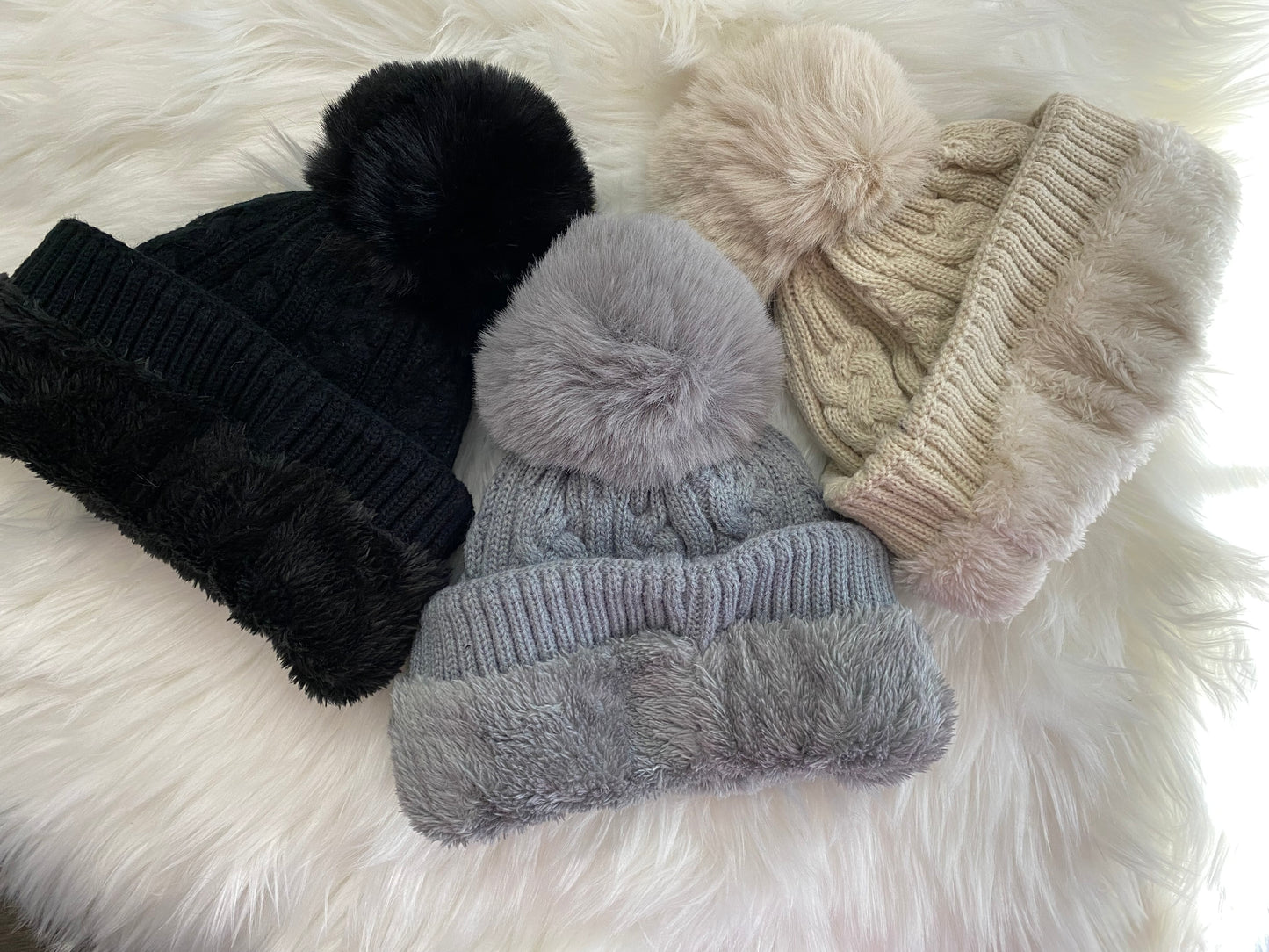 Knit Fuzzy Fleece Lined Beanie with Pom Pom