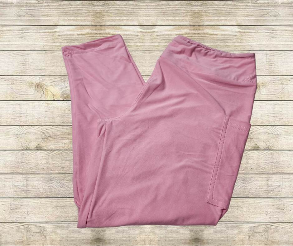 Solid Pastel Pink Capri Leggings w/ Pockets
