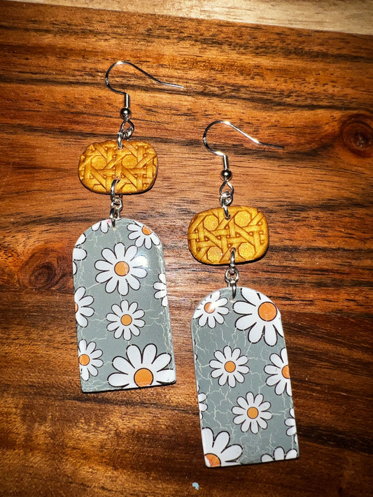 Daisy Arches- Hook Earring