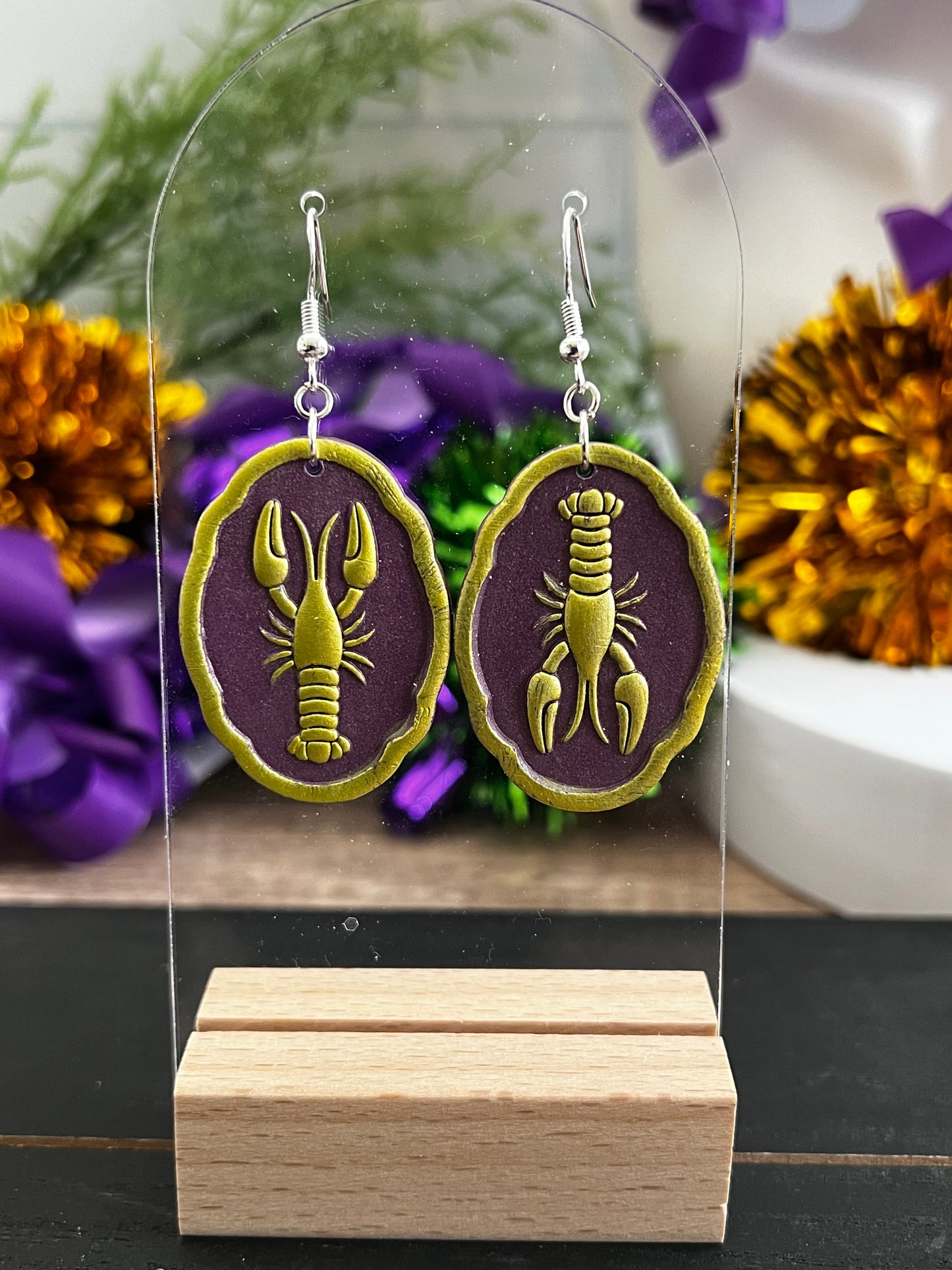 Crawfish Platter- Mardi Gras- Hook Earring