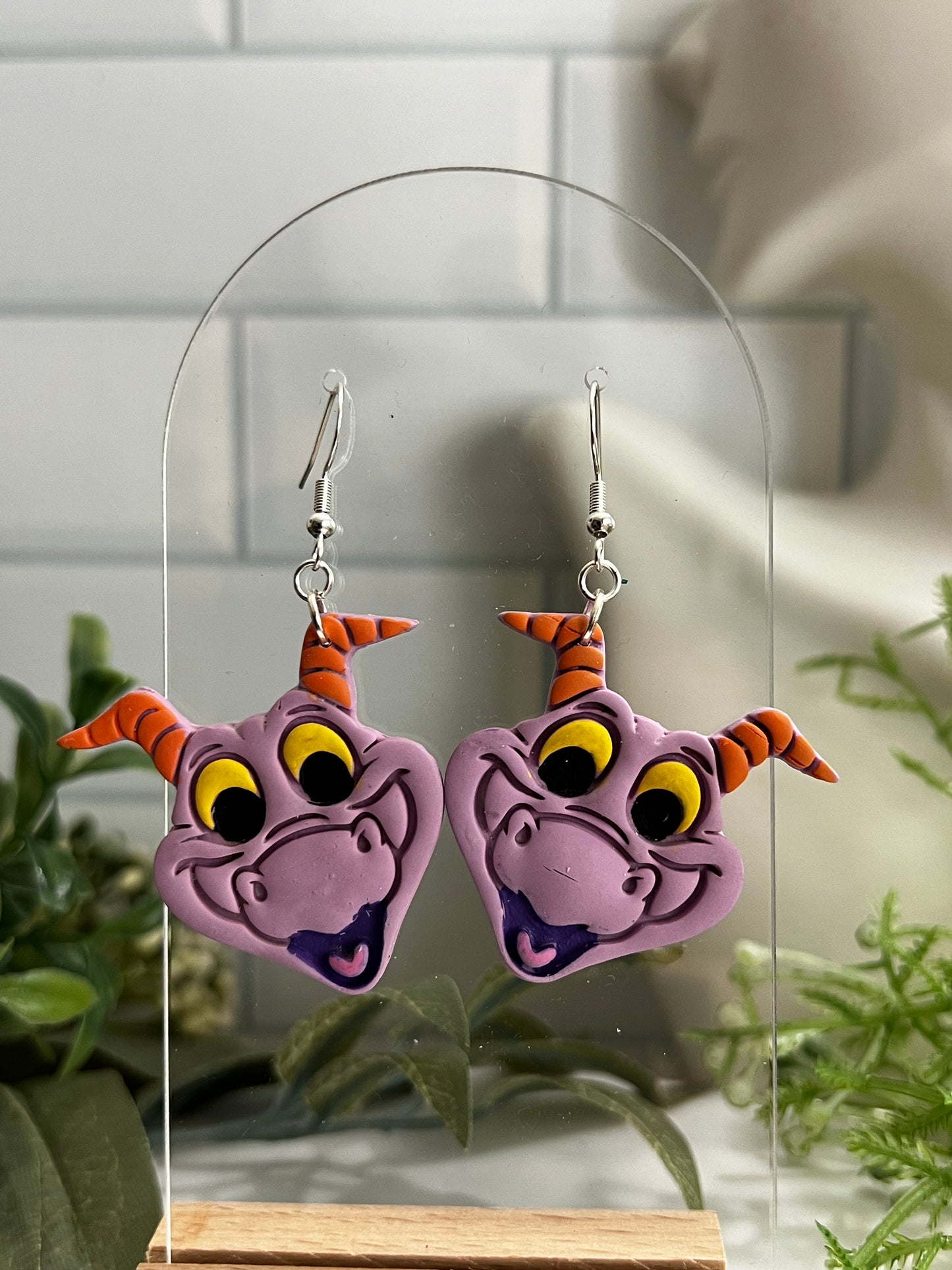 Figgy- Hook Earring