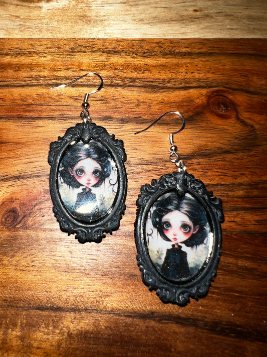 Josabet Cameo- Hook Earring