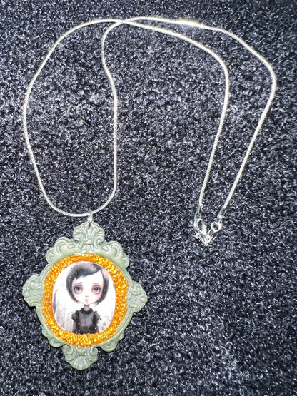 Lorena Cameo Necklace (green)